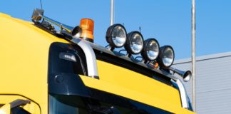 Pracovné svetlá nielen pre nákladné vozidlá